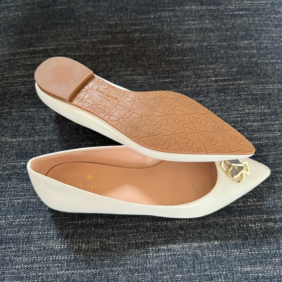 NWOB Kate Spade Lenora Pointy Flats Sz 6 in Black Leather - Picture 5 of 5